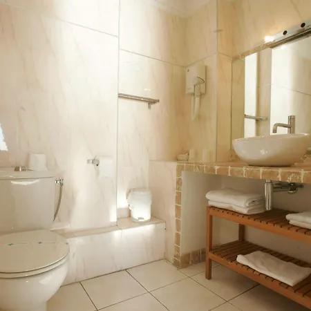 Hotel Le Beau Sejour Saint-Raphaël