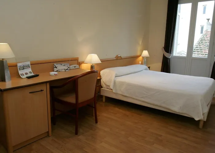 فندق Le Beau Sejour Saint-Raphaël